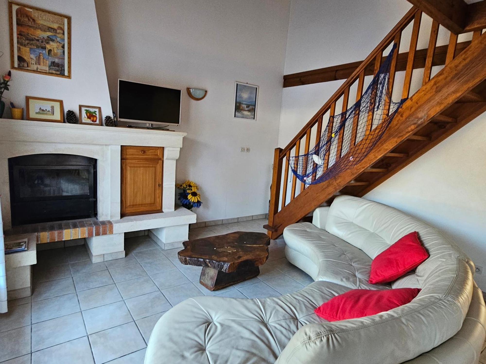 Maison Idéalement Située Pour 6 Personnes